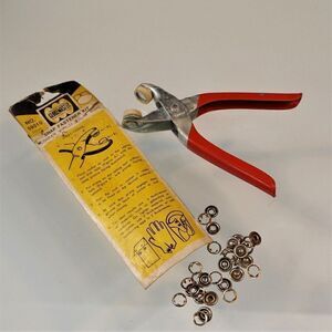 Vintage Globemaster Snap Fastener No 59510 Metal Rivet Punch Grommet Pliers